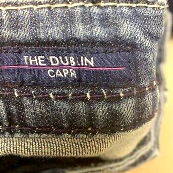 Vigoss Womens Dublin Capri Jeans Embroidered Gems sz-5/6 - Picture 9 of 9